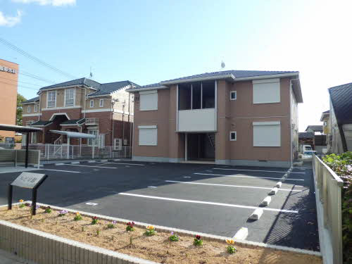 物件番号:1124377586 駐車場１台家賃込み！周辺環境充実の築浅物件です♪