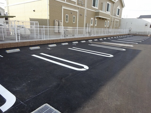 駐車場 写真13