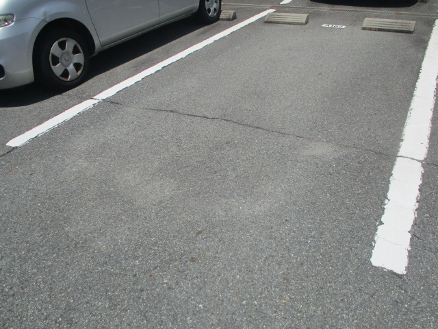 駐車場 写真13