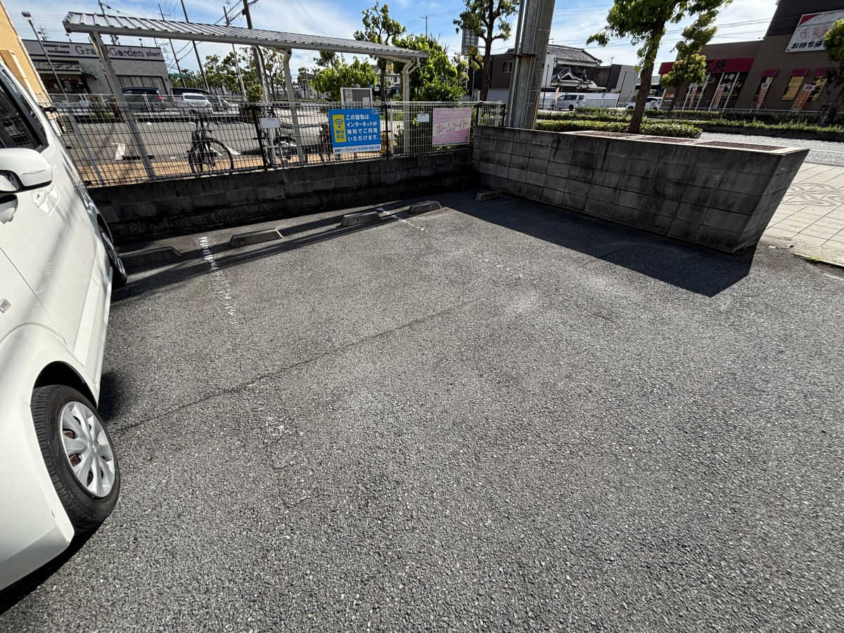 駐車場 写真16