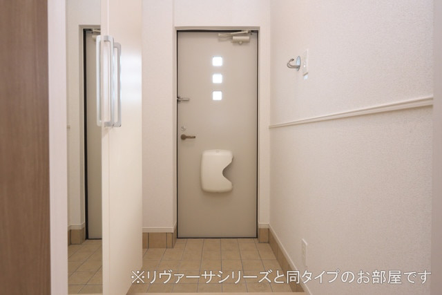 玄関 写真12