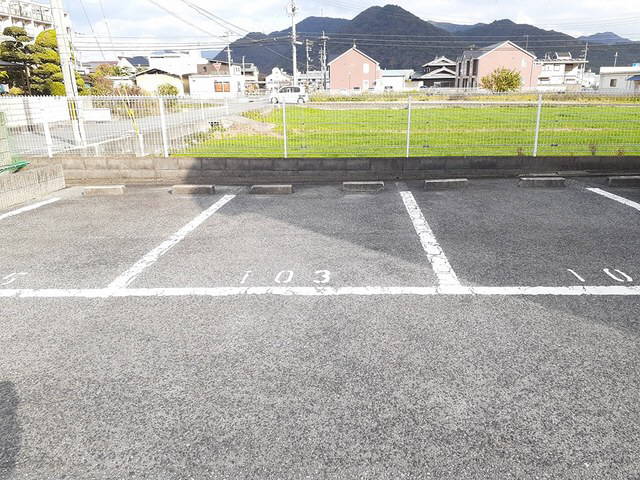 駐車場 写真13