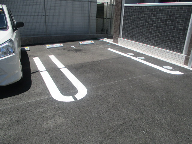 駐車場 写真13