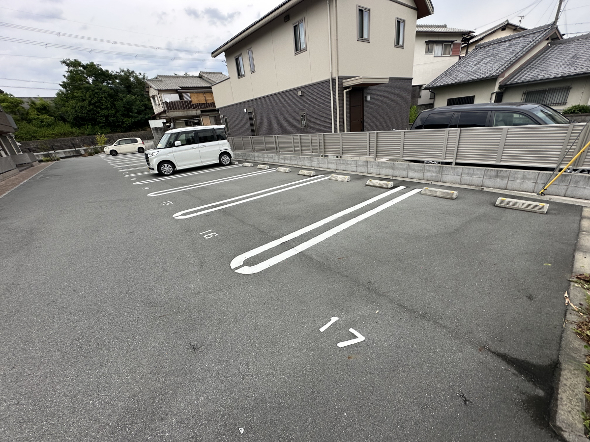駐車場 写真14