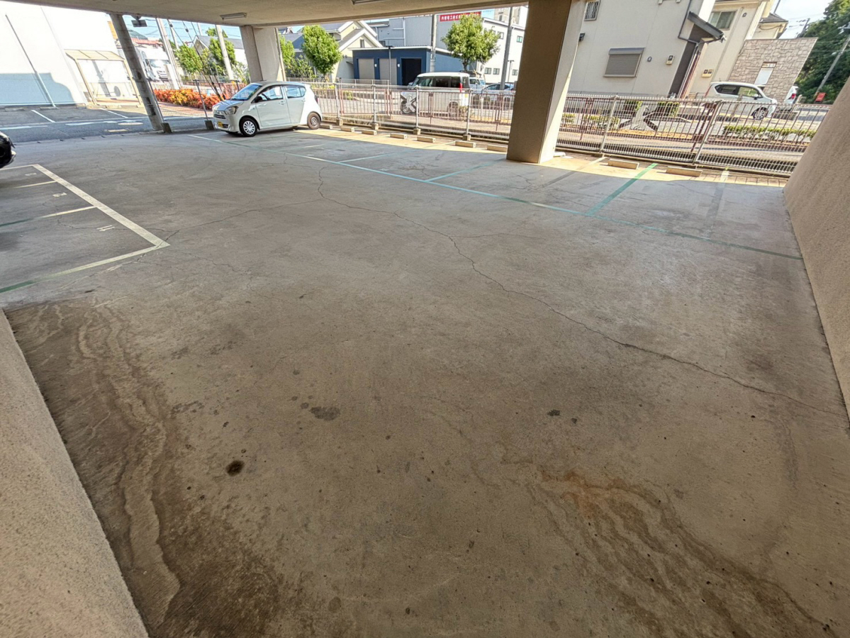駐車場 写真14