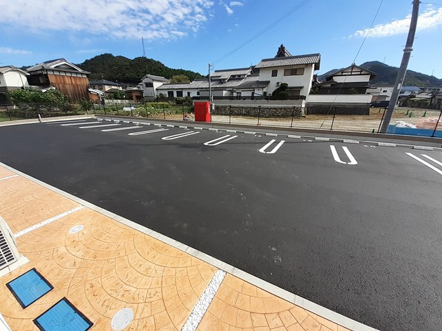 駐車場 写真13