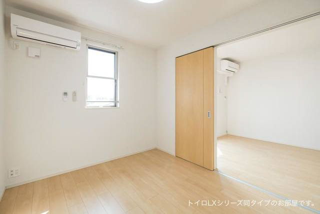 居室 写真7