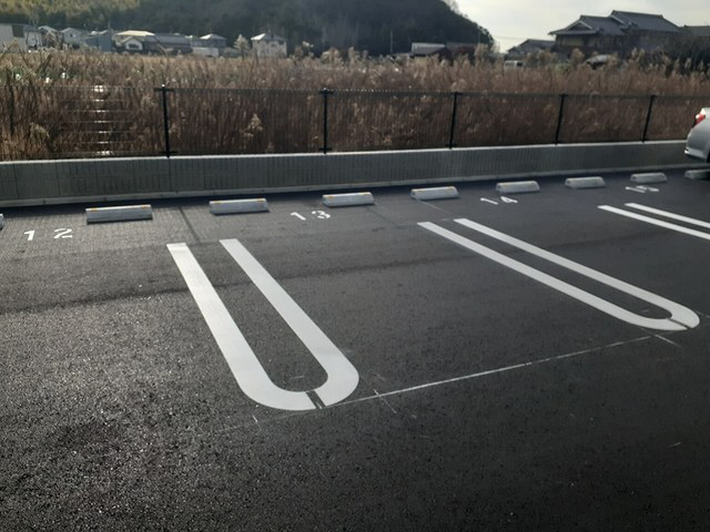 駐車場 写真13
