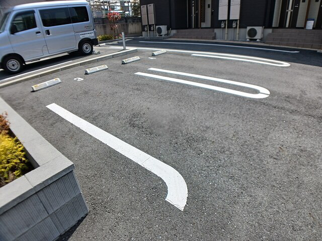 駐車場 写真13