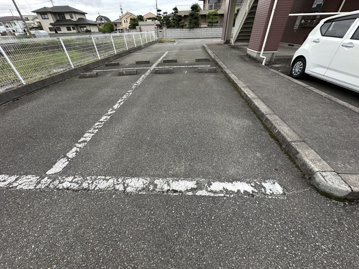 駐車場 写真15