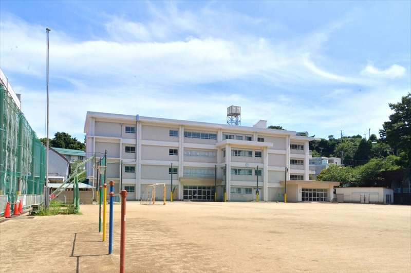 山崎小学校まで924m (徒歩12分) 写真21