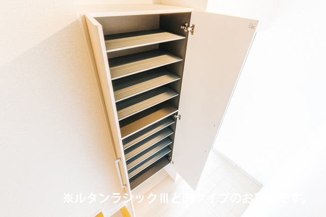 玄関 写真11