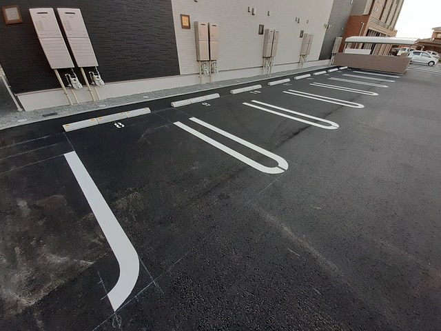 駐車場 写真13