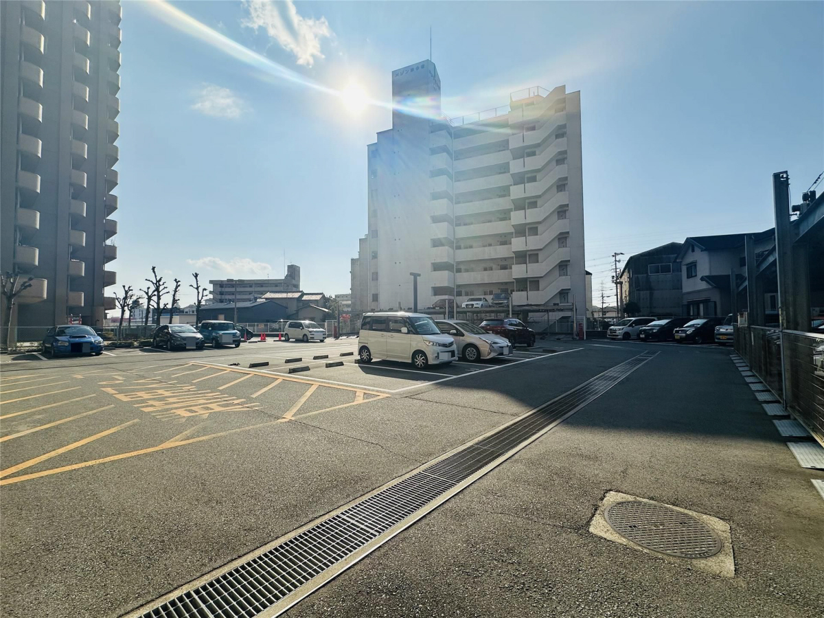 駐車場 写真14