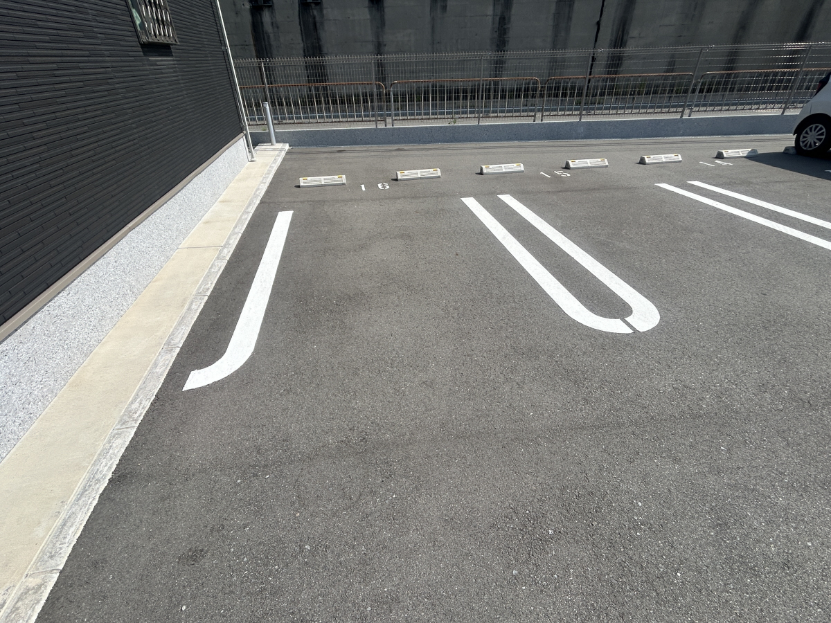 駐車場 写真13