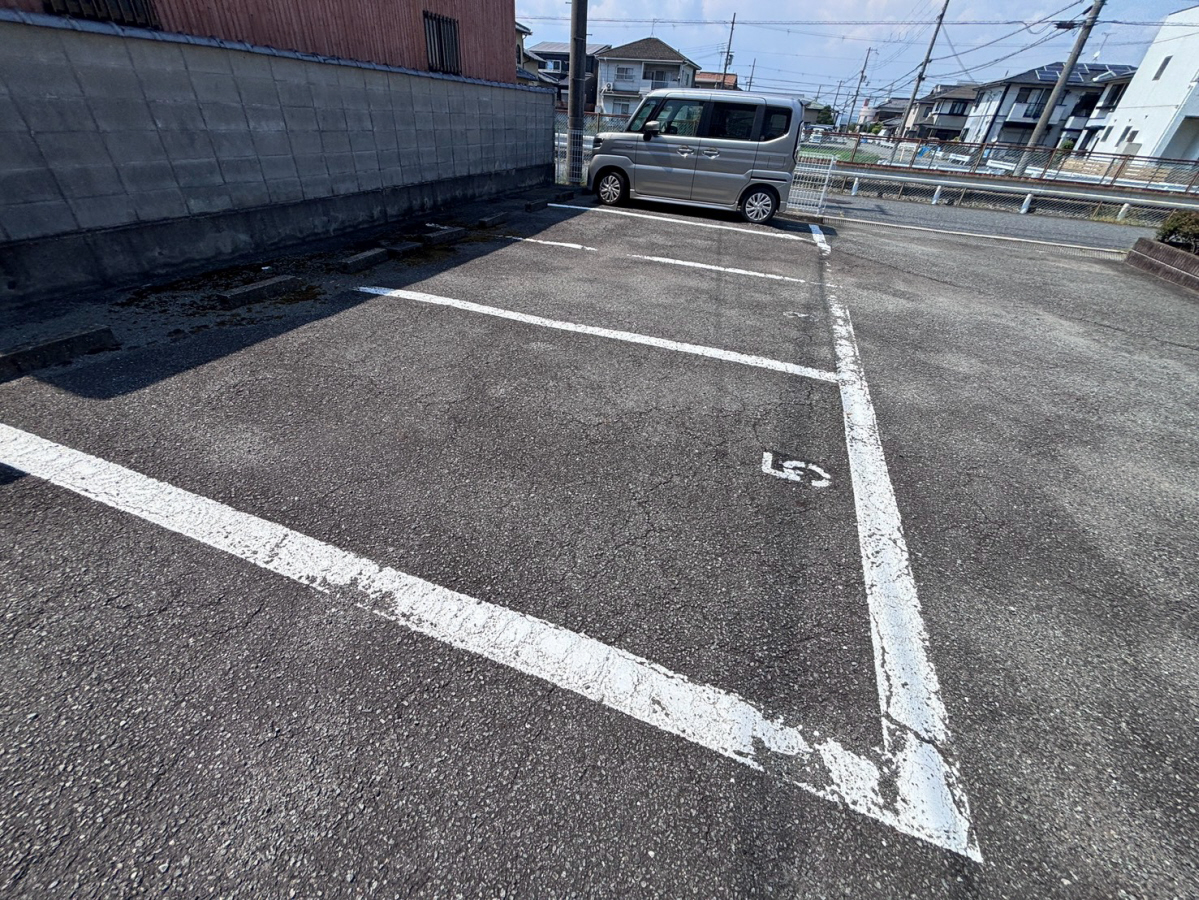 駐車場 写真14