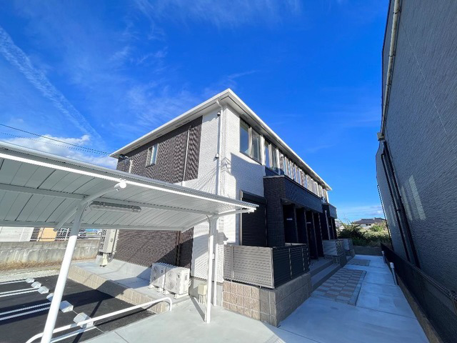 オーヴェスト トレ