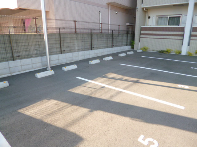 駐車場 写真8