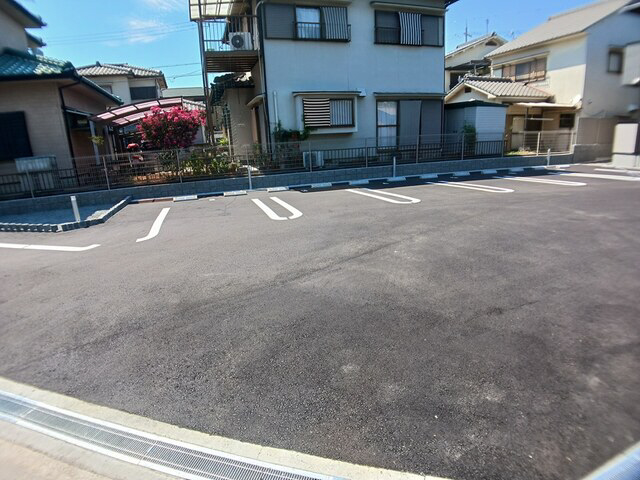 駐車場 写真13