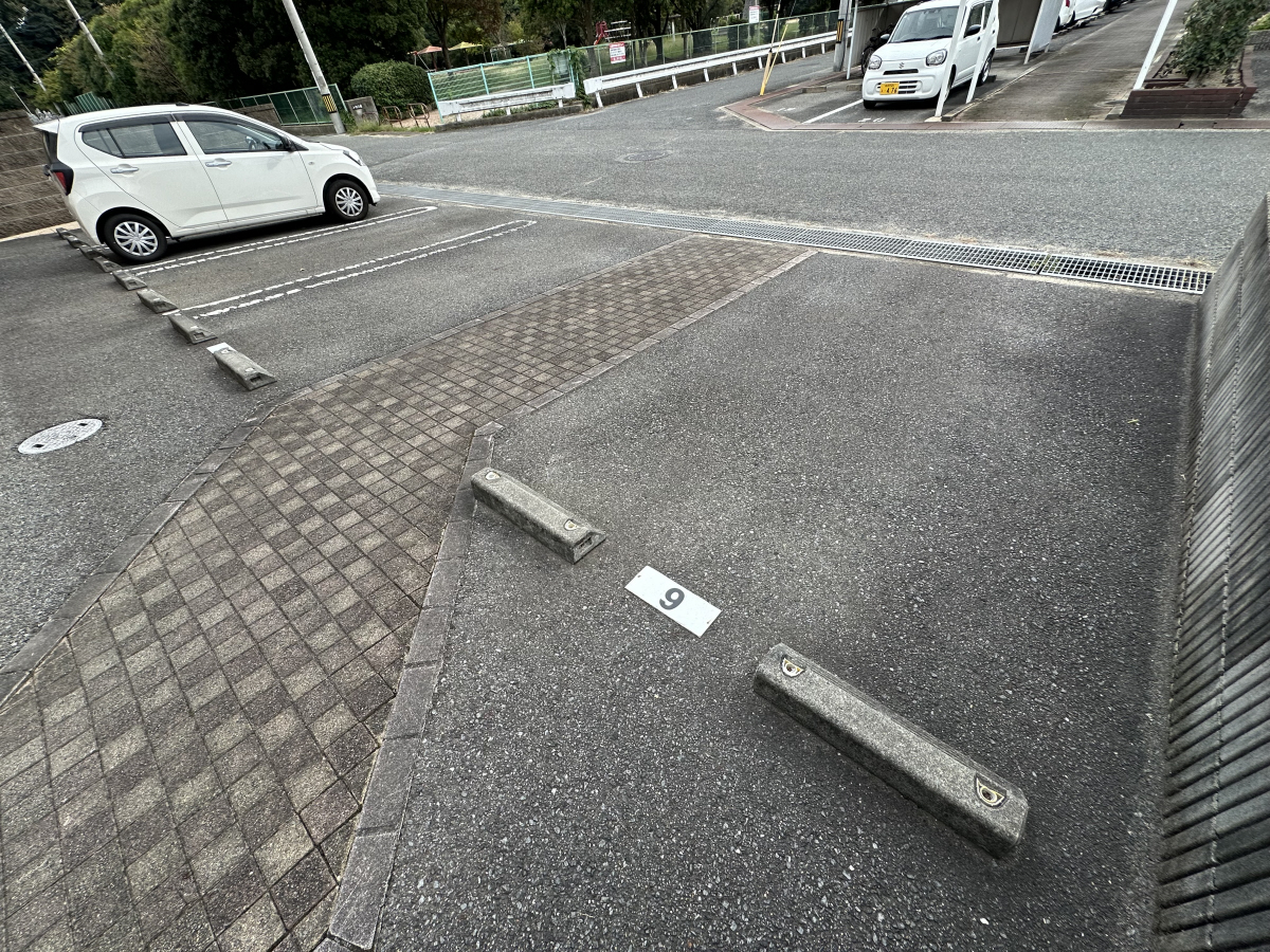 駐車場 写真14