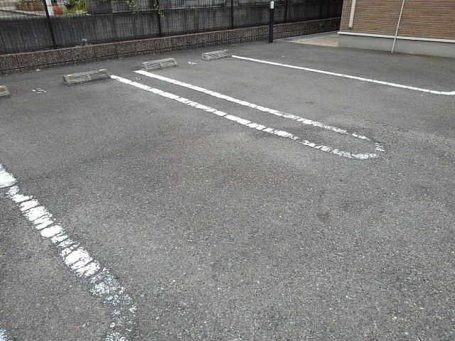 駐車場 写真14