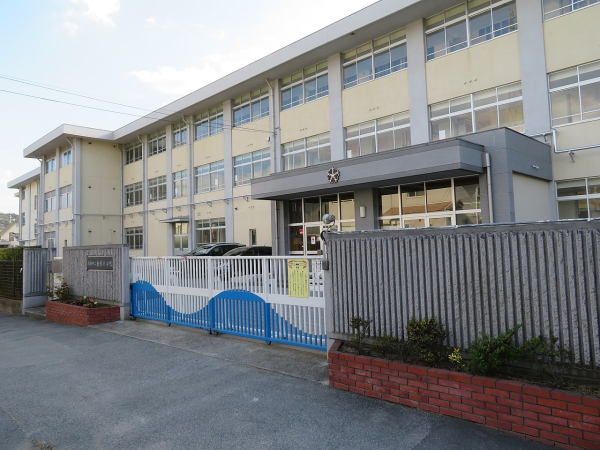 糸引小学校まで1384m (徒歩18分) 写真21