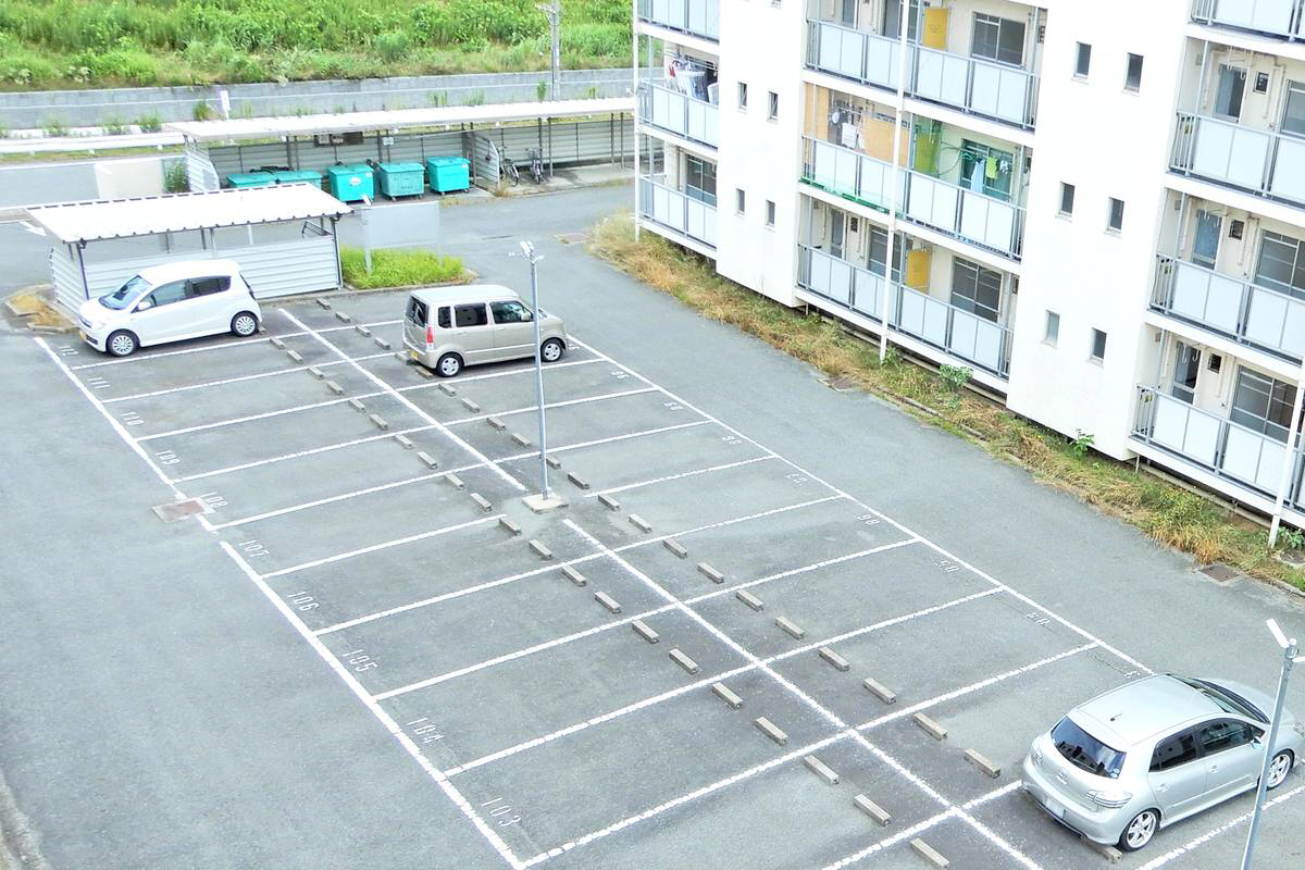 駐車場 写真13