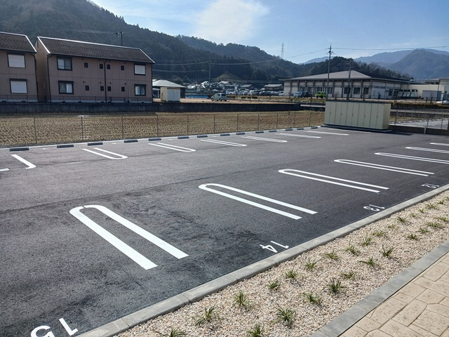 駐車場 写真13