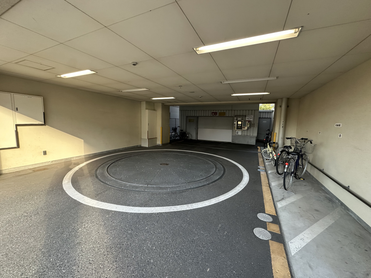 駐車場 写真16