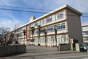 平岡南小学校まで614m (徒歩8分) 写真21