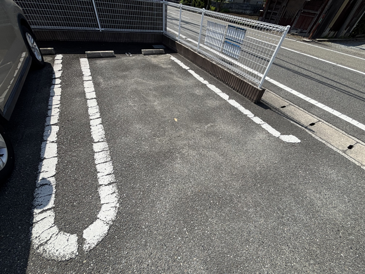 駐車場 写真16