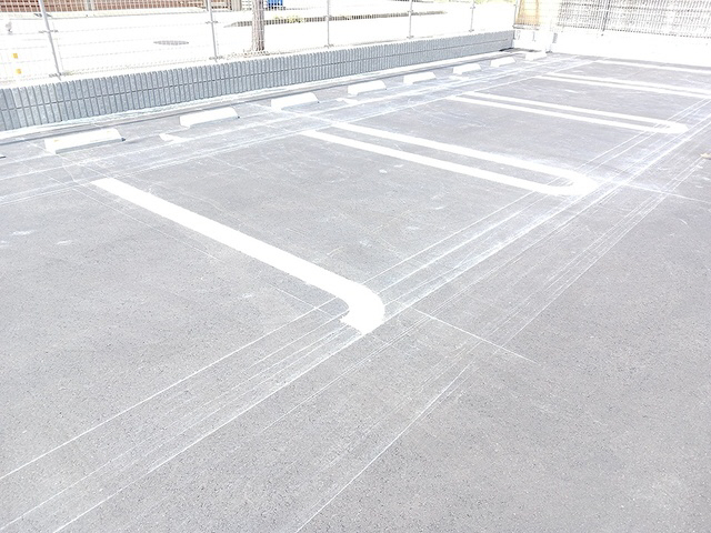 駐車場 写真12