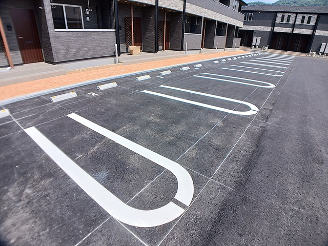 駐車場 写真12