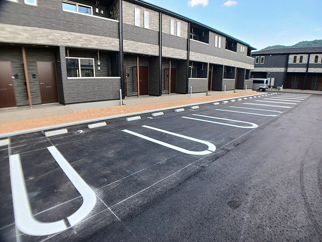 駐車場 写真12