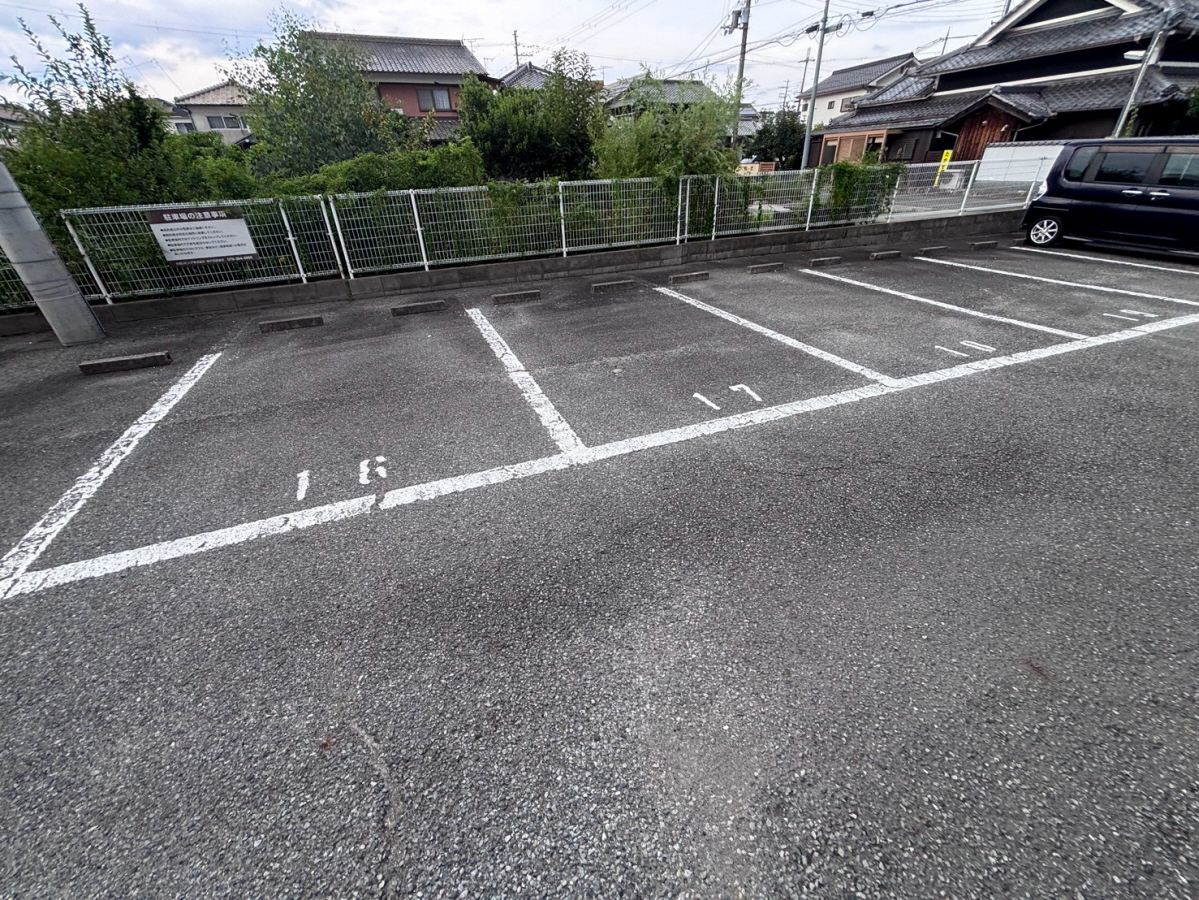 駐車場 写真15