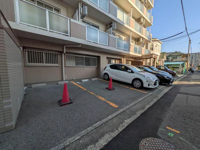 駐車場 写真14