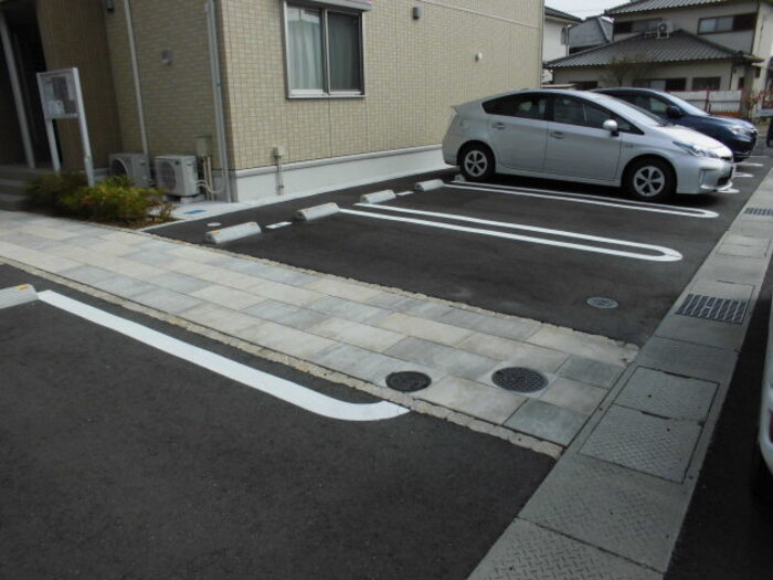 駐車場 写真2
