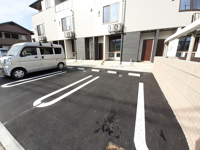 駐車場 写真12