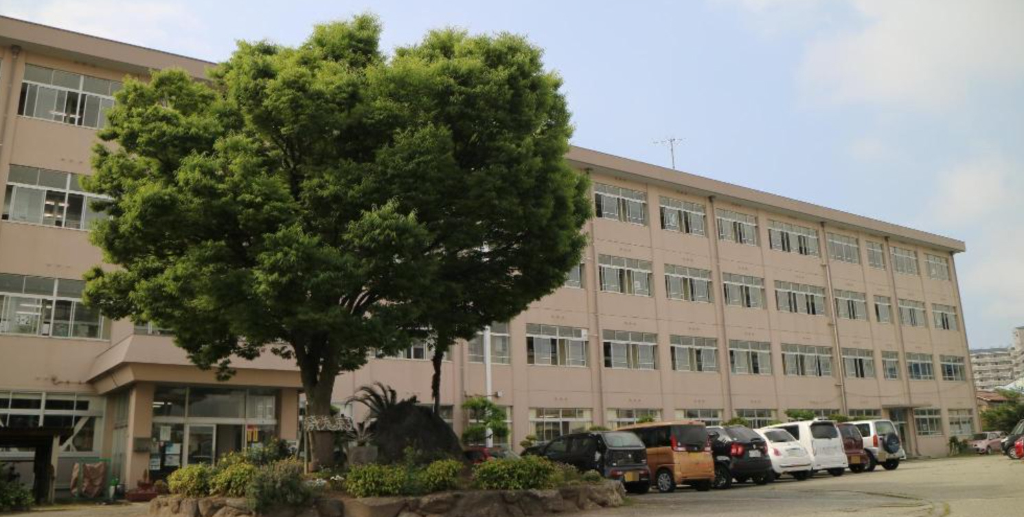 平岡東小学校まで303m (徒歩4分) 写真21