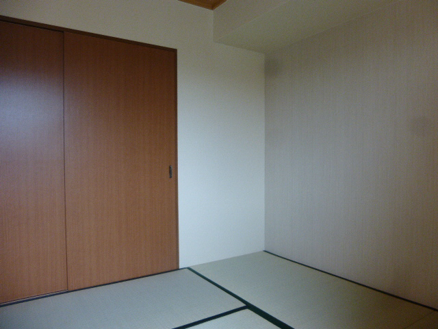 居室 写真16