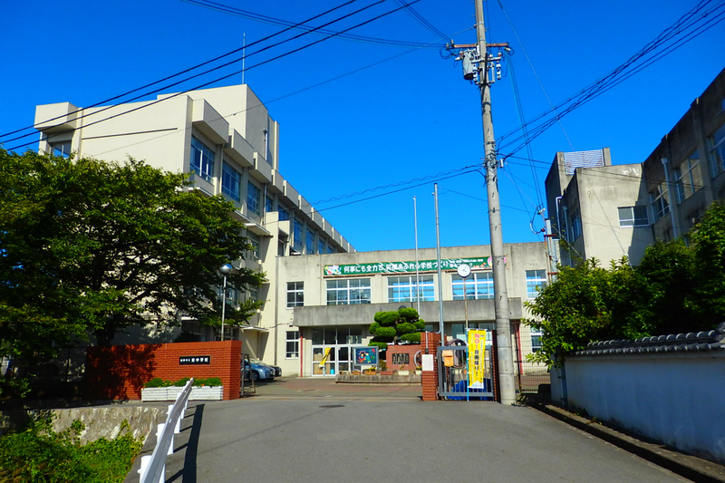 東中学校まで2020m (徒歩26分) 写真22