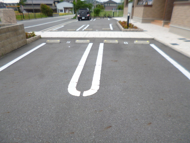 駐車場 写真13