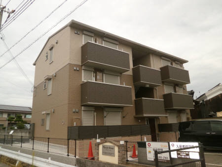 物件番号:1054378678 都市ガス☆カウンターキッチン採用で設備も充実☆エアコン・駐車場１台込み♪