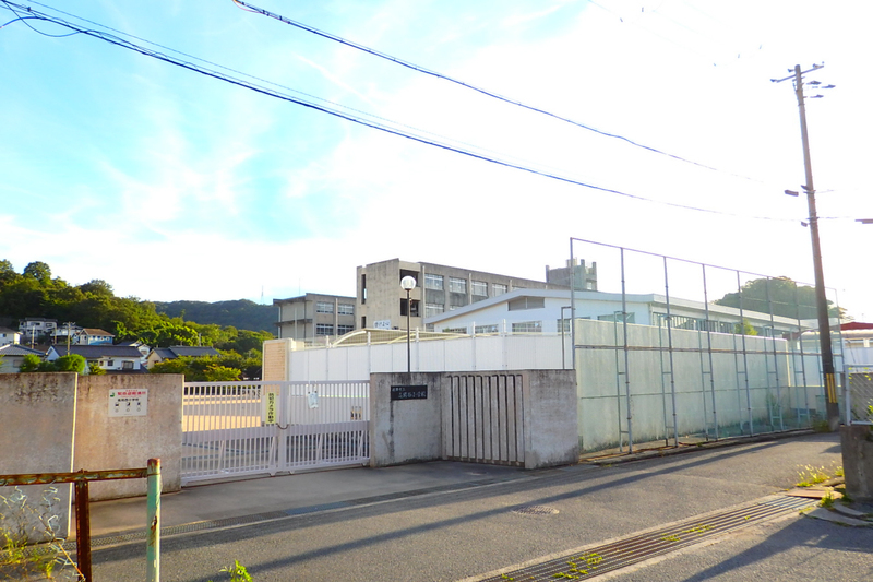 高岡西小学校まで803m (徒歩11分) 写真21