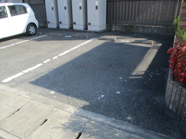 駐車場 写真12