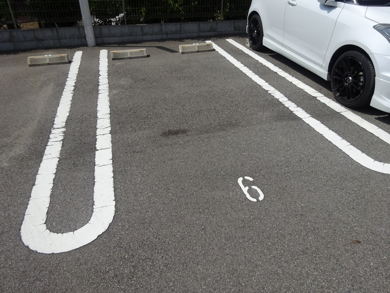 駐車場 写真13