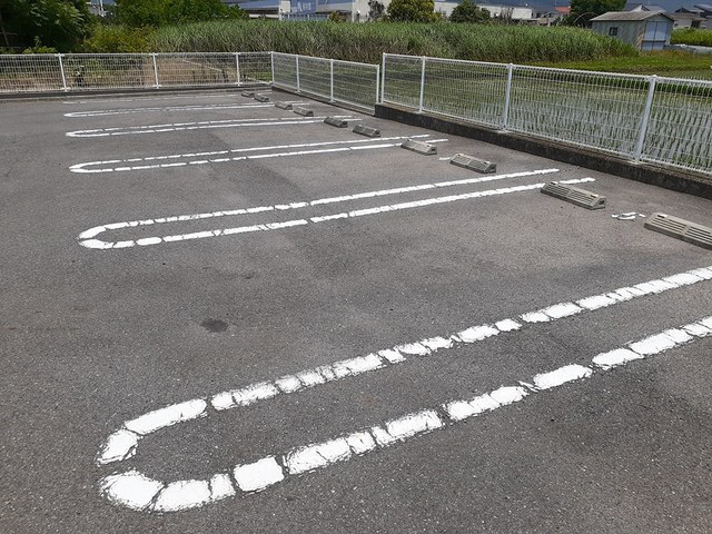 駐車場 写真13