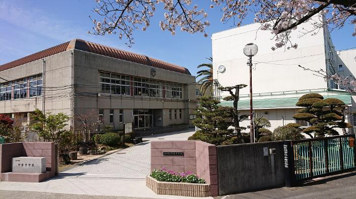 中部中学校まで1585m (徒歩20分) 写真22