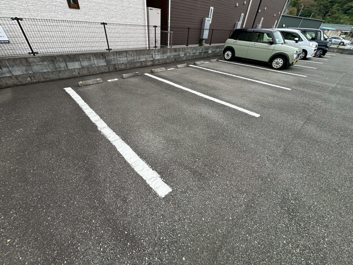駐車場 写真14