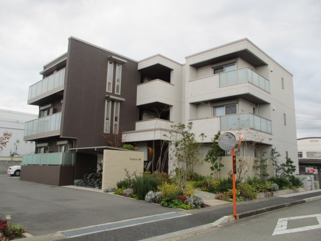ガーデンズ石町